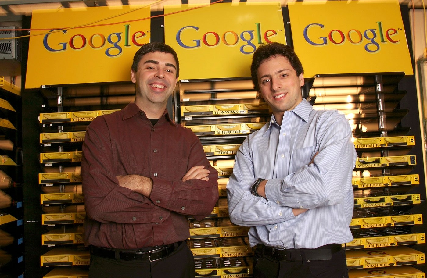 Ларри Пейдж и Сергей Брин в штаб-квартире Google в Калифорнии, 2003. Фото: gettyimages.ru